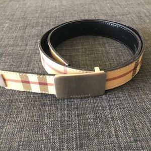 Burberry Classic Check Belt Size 26/65